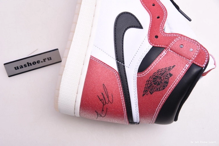 OG Jordan Trophy Air  Room High 1 x DA2728-100 0830